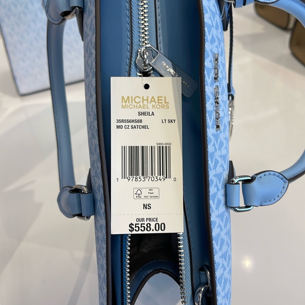 MICHAEL KORS Sheila Medium Ombré Signature Logo Satchel Crossbody Bag 
LIGHT SKY - Picture 15 of 16